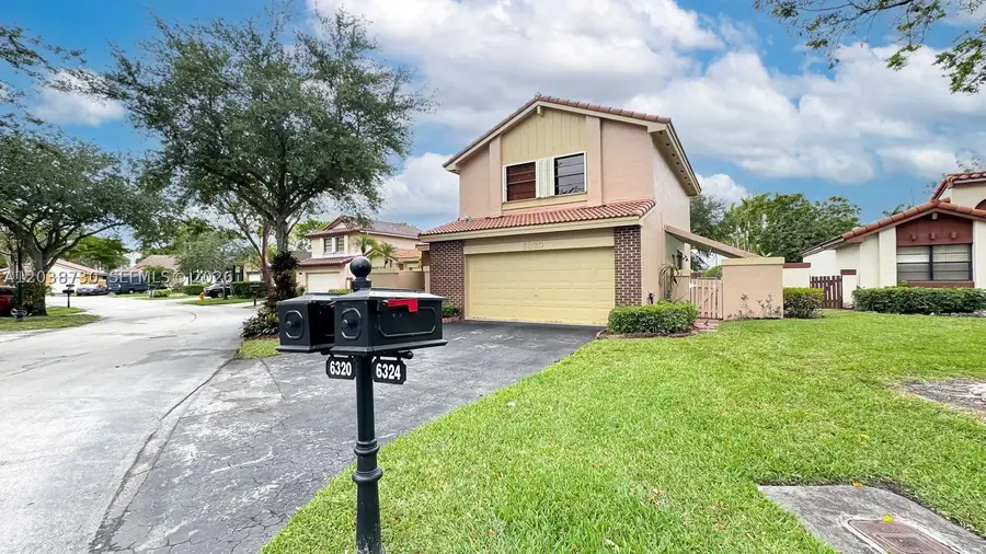 6320 NW 173rd St, Hialeah, FL 33015 - #2