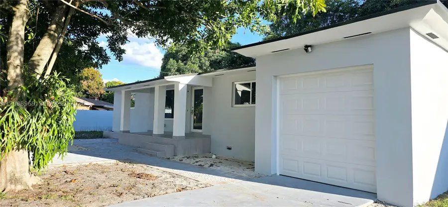 2530 NW 111th St, Miami, FL 33167 - #2