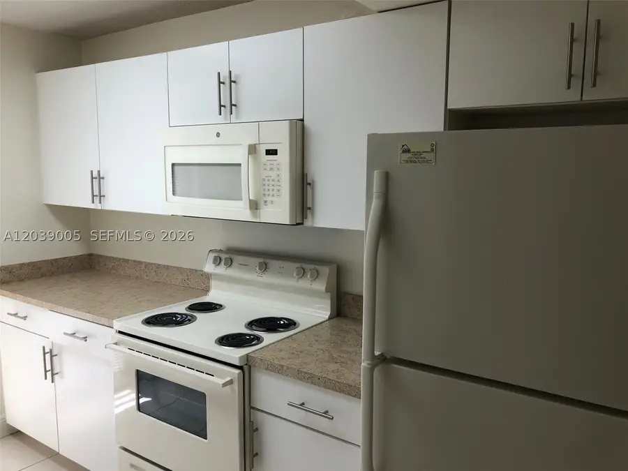 10808 N Kendall Dr #Q-4, Miami, FL 33176 - #2