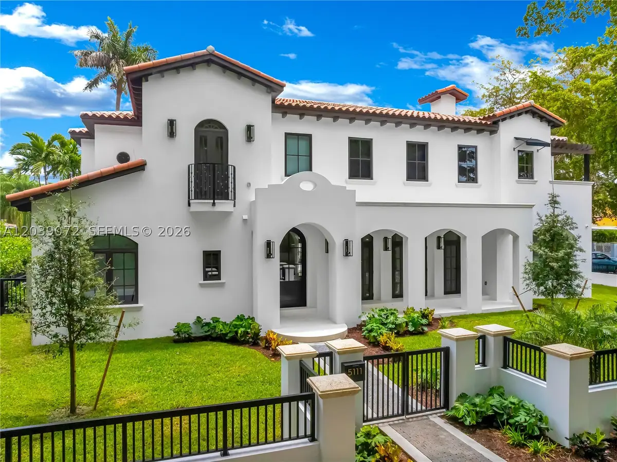 5111 Alhambra Cir, Coral Gables, FL 33146 - #1