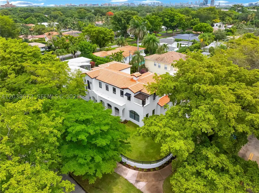 5111 Alhambra Cir, Coral Gables, FL 33146 - #3