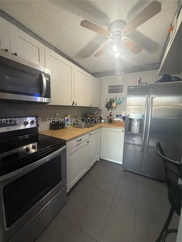 9081 Sunrise Lakes Blvd #108, Sunrise, FL 33322