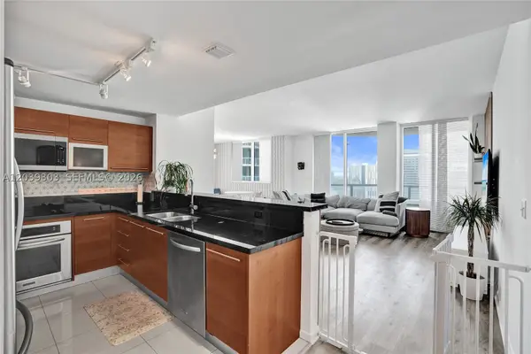 244 Biscayne Blvd #3409, Miami, FL 33132
