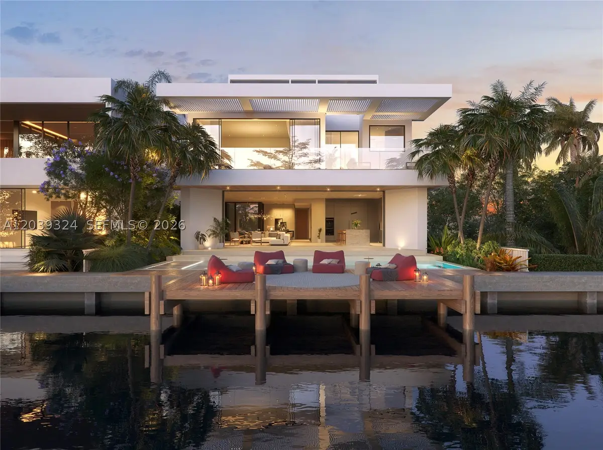 7725 NE 8th Ave, Miami, FL 33138 - #1