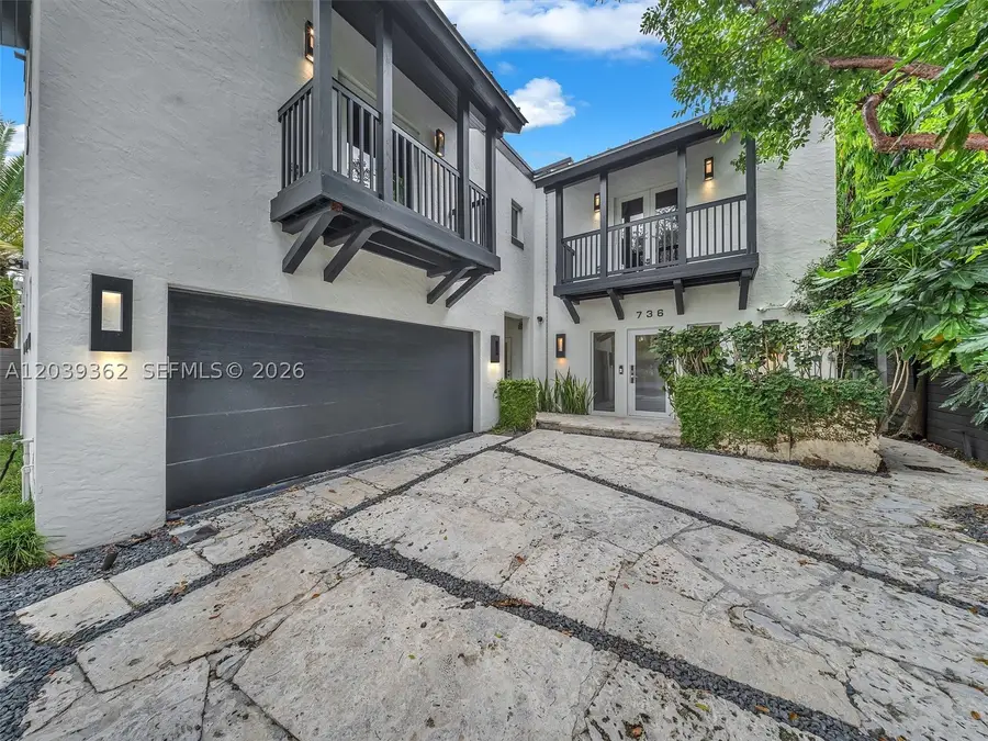 736 NE 17th Way, Fort Lauderdale, FL 33304 - #2