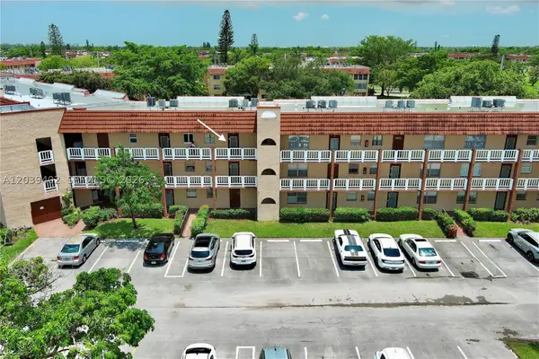 9281 Sunrise Lakes Blvd #308, Sunrise, FL 33322