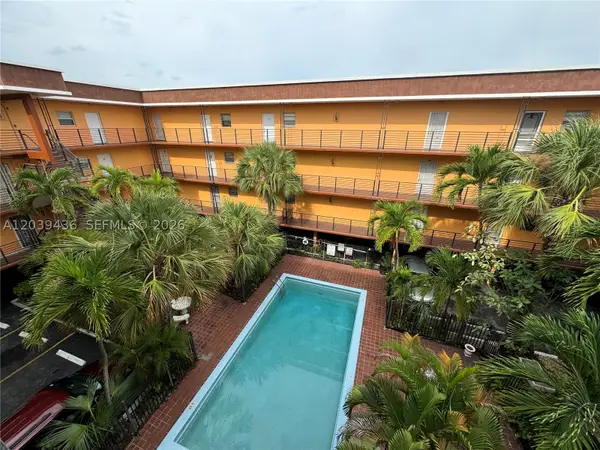 365 NE 125th St #402, North Miami, FL 33161