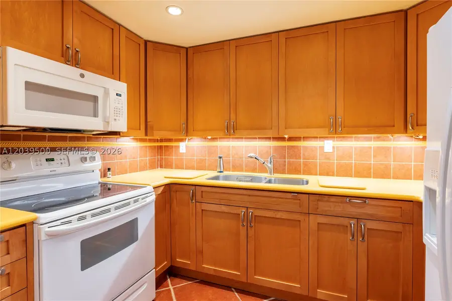 1450 Brickell Bay Dr #602, Miami, FL 33131 - #3