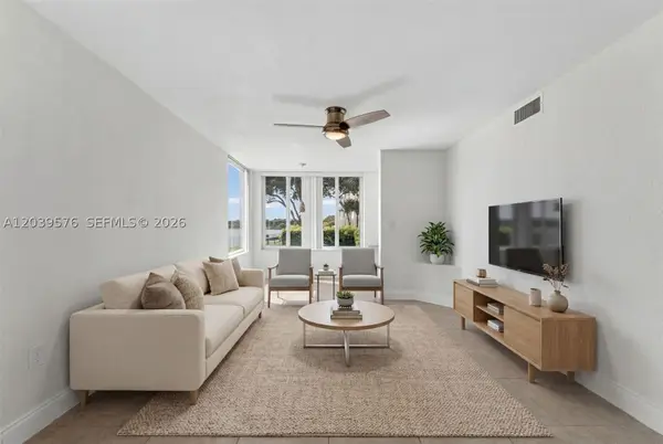 2841 N Oakland Forest Dr #110, Oakland Park, FL 33309