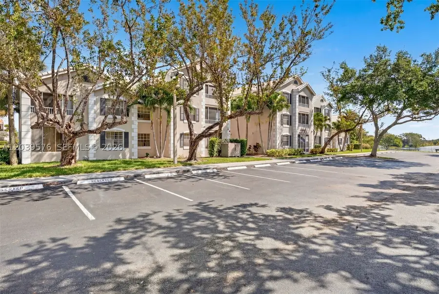 2841 N Oakland Forest Dr #110, Oakland Park, FL 33309 - #2