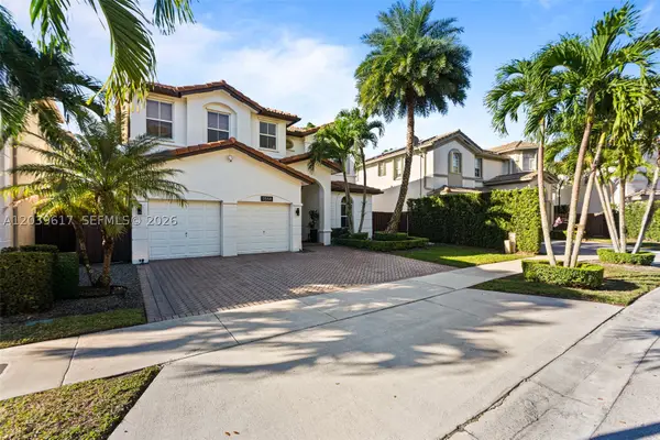 11558 NW 84th St, Doral, FL 33178