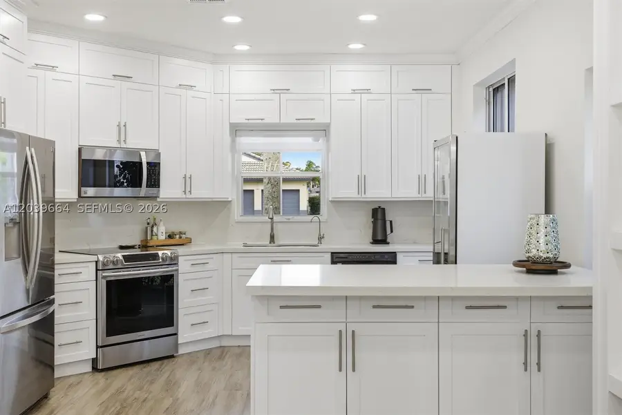 19185 NW 22nd St, Pembroke Pines, FL 33029 - #3