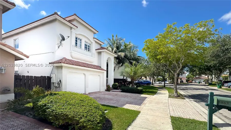 5853 NW 111th Ave, Doral, FL 33178 - #2