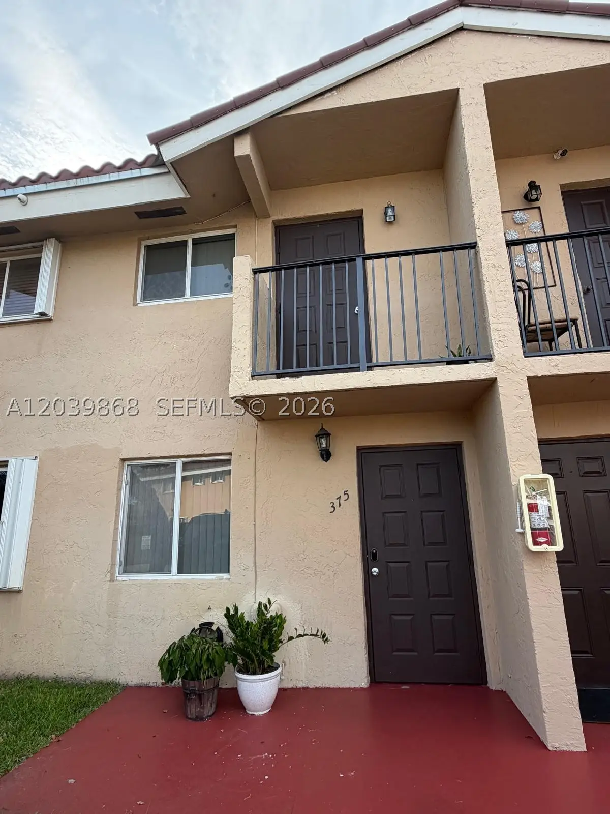 541 NW 82nd Ct #375, Miami, FL 33126 - #1