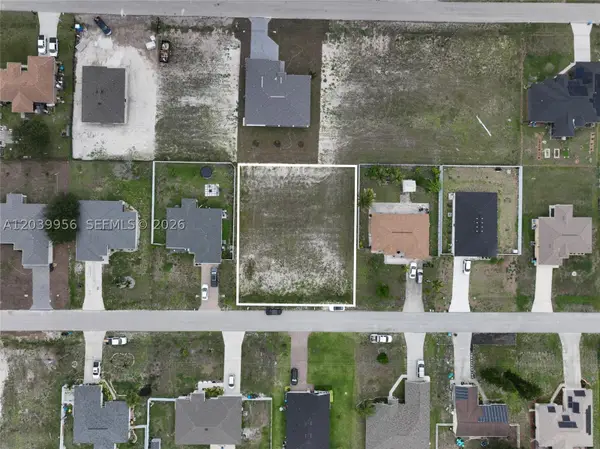 530 NW 23rd Ter, Cape Coral, FL 33993