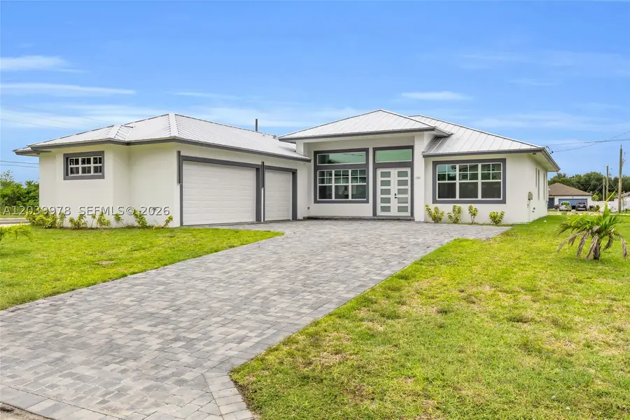 121 SW Sea Lion Rd, Port Saint Lucie, FL 34953 - #2