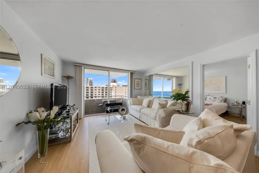 465 Ocean Dr #1009, Miami Beach, FL 33139 - #3