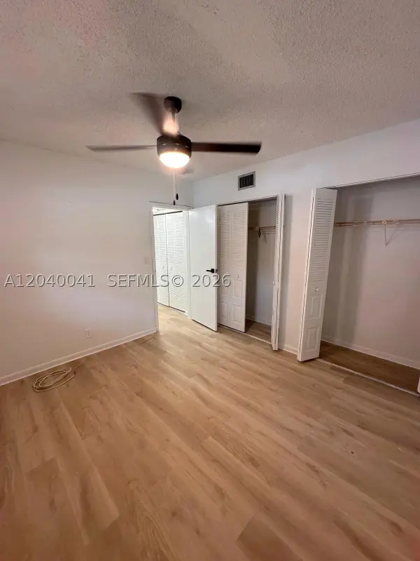 1035 Country Club Dr #102, Margate, FL 33063
