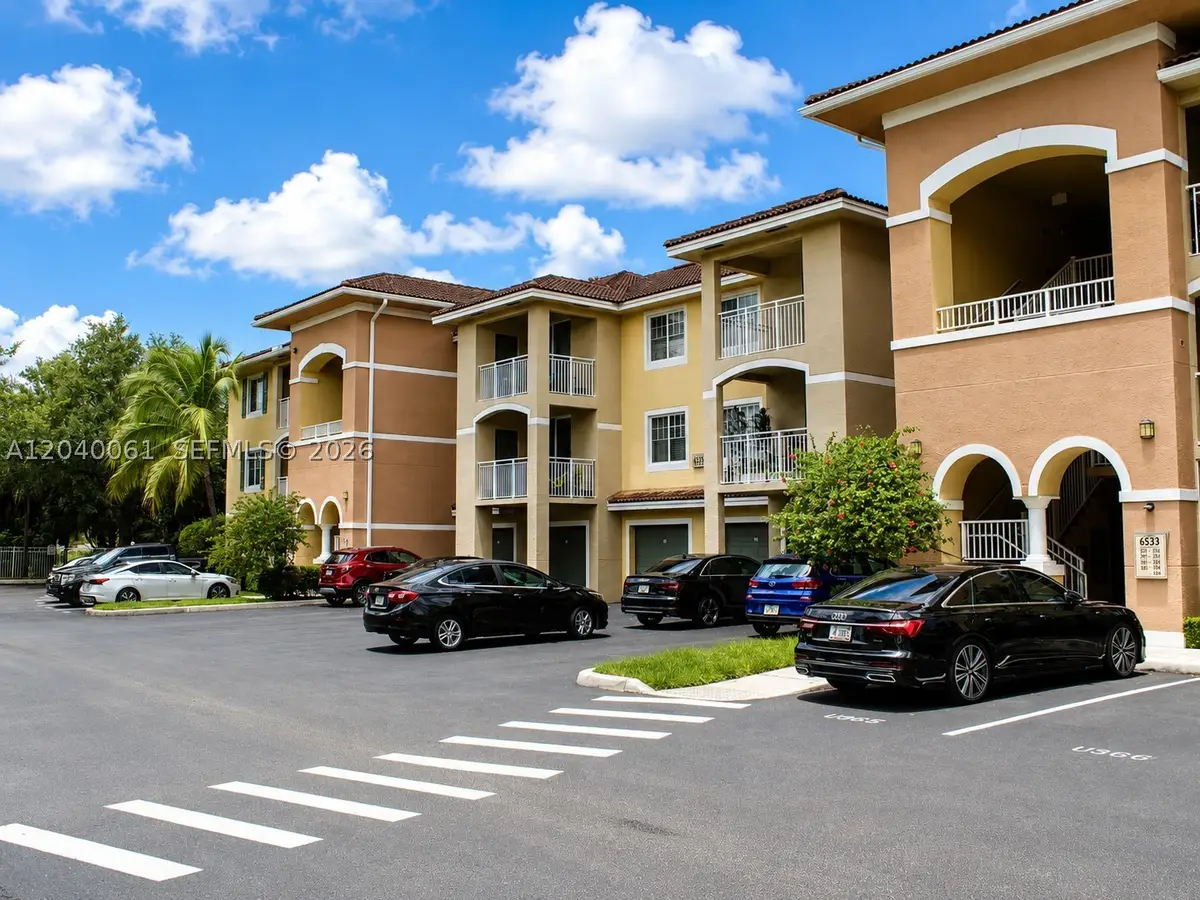 6458 Emerald Dunes Dr #303, West Palm Beach, FL 33411 - #1