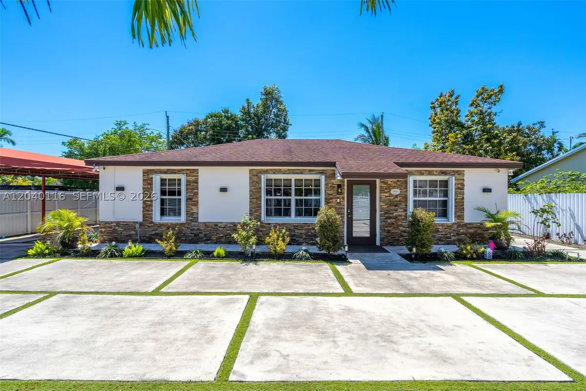 302 NW 100th St, Miami, FL 33150 - #1