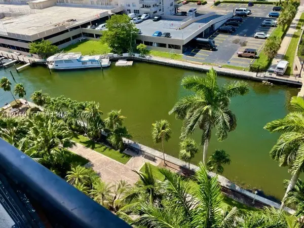 17150 N Bay Rd #2912, Sunny Isles Beach, FL 33160