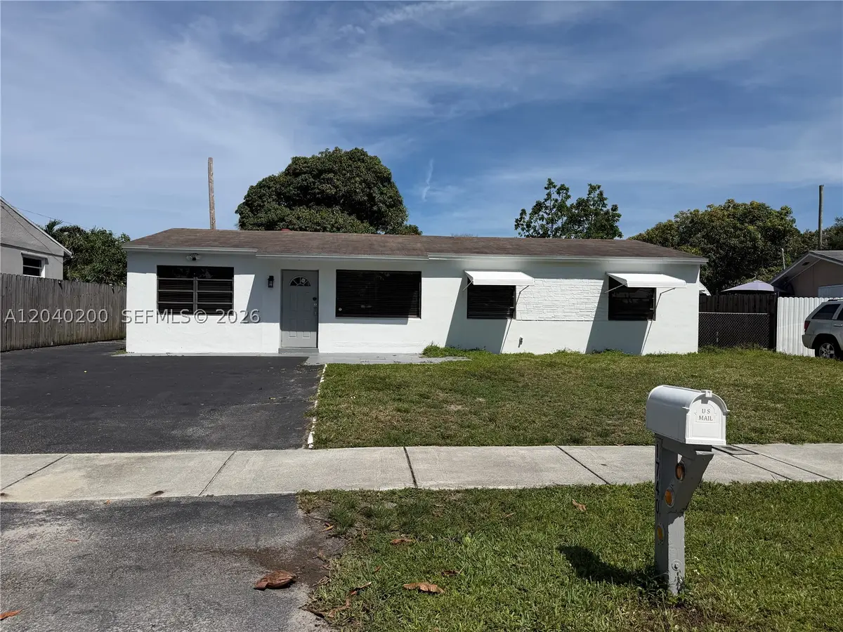 1740 SW 47th Ave, Fort Lauderdale, FL 33317 - #1