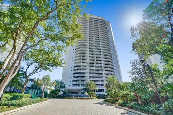 3000 Island Blvd #1902, Aventura, FL 33160