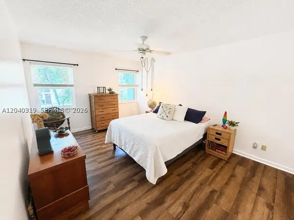 860 SE 6th Ave #409, Deerfield Beach, FL 33441