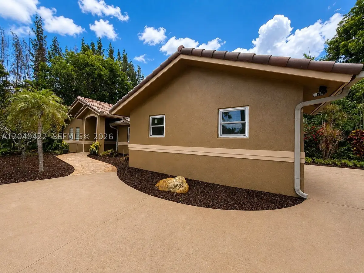 15720 SW 56th St, Southwest Ranches, FL 33331 - #1