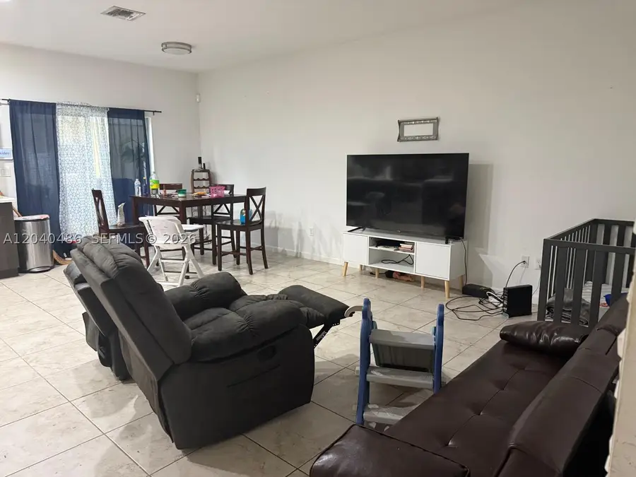 4037 NW 10th Pl, Plantation, FL 33313 - #3