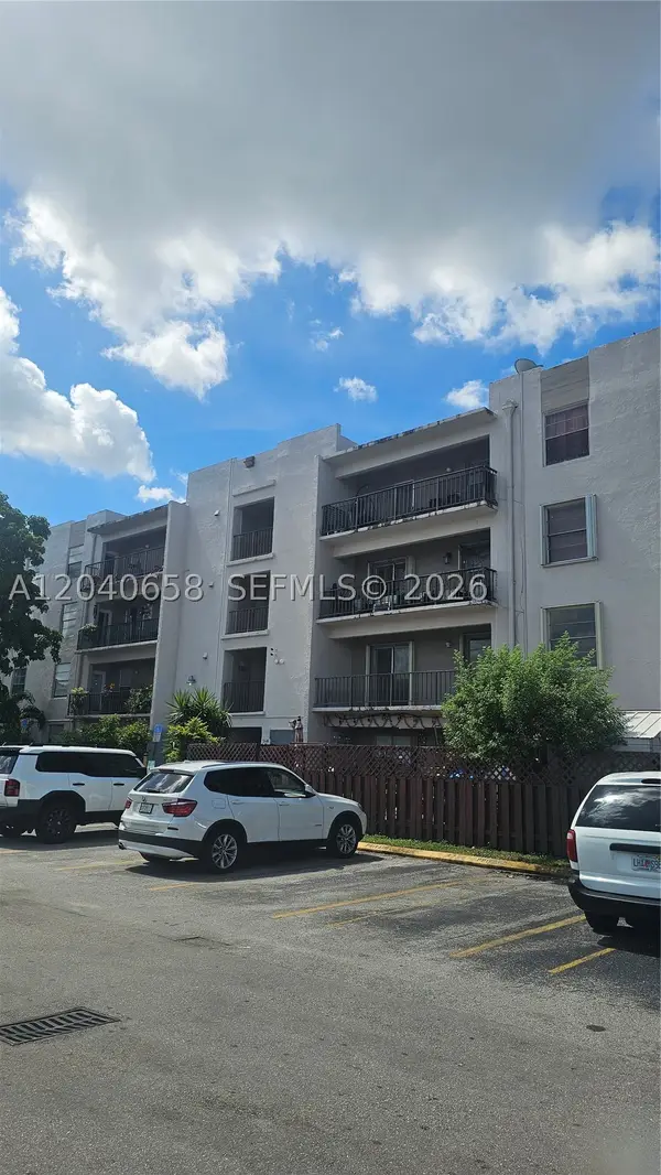 5625 W 20th Ave #208, Hialeah, FL 33012