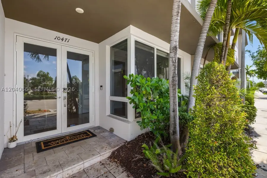 10471 NW 66th St, Doral, FL 33178 - #2