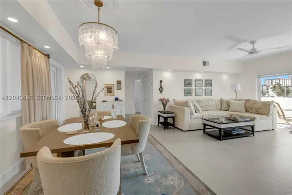462 Golden Isles Dr #211, Hallandale Beach, FL 33009