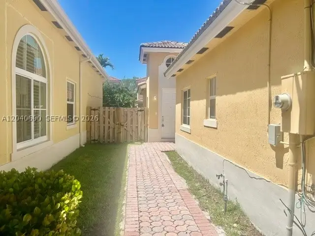 9118 SW 161st Ter, Palmetto Bay, FL 33157 - #2