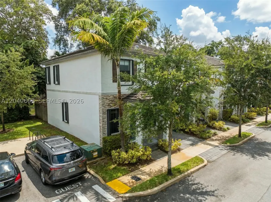 2821 SW 17th Ave, Fort Lauderdale, FL 33315 - #2