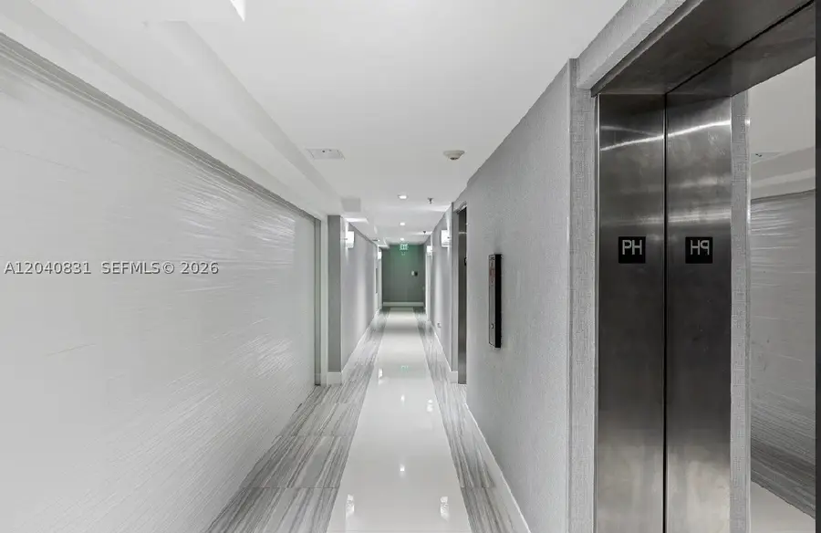 2457 Collins Ave #1603, Miami Beach, FL 33140 - #3