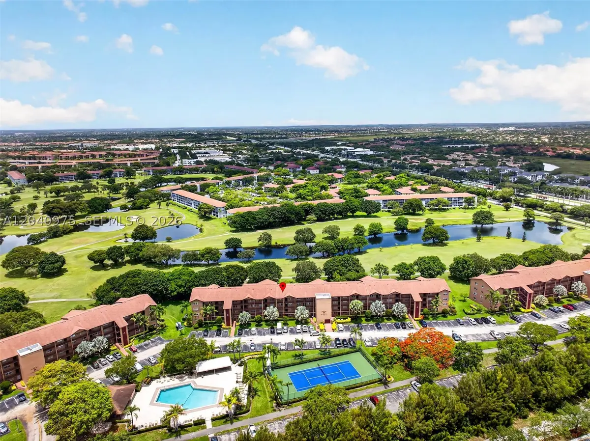 300 SW 130th Ter #206B, Pembroke Pines, FL 33027 - #1
