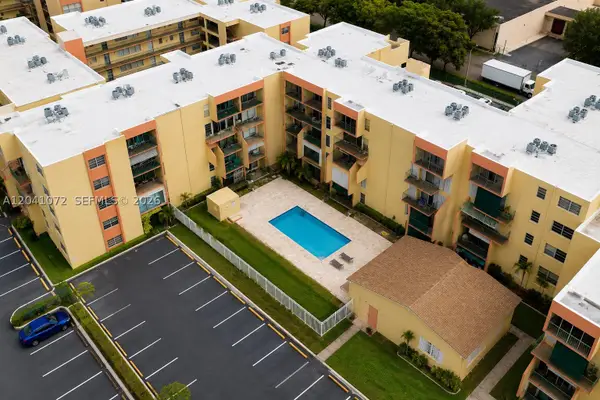 1975 W 44th Pl #310, Hialeah, FL 33012