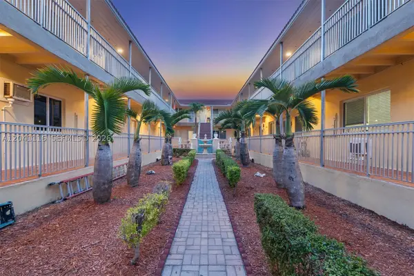 7400 Harding Ave #20, Miami Beach, FL 33141