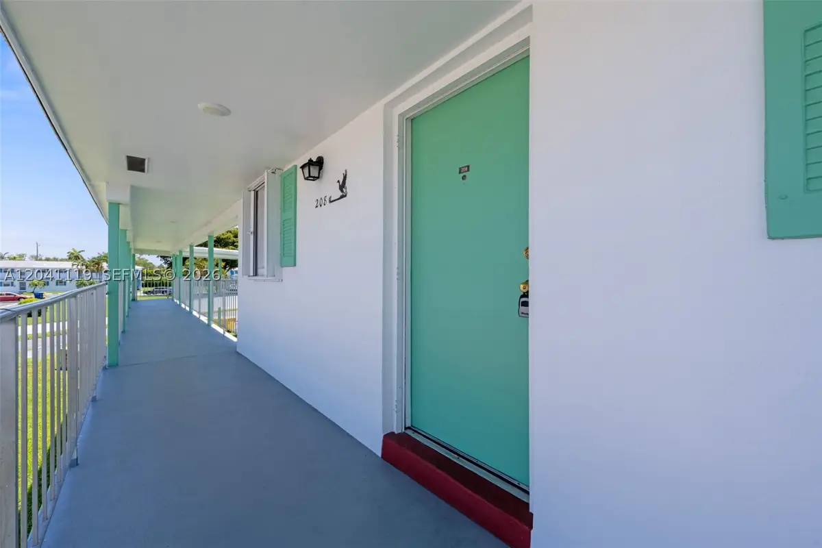 1116 Lake Ter #208, Boynton Beach, FL 33426 - #1