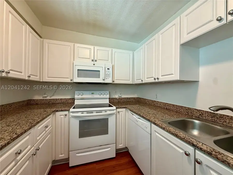 7800 Collins Ave #407, Miami Beach, FL 33141 - #2