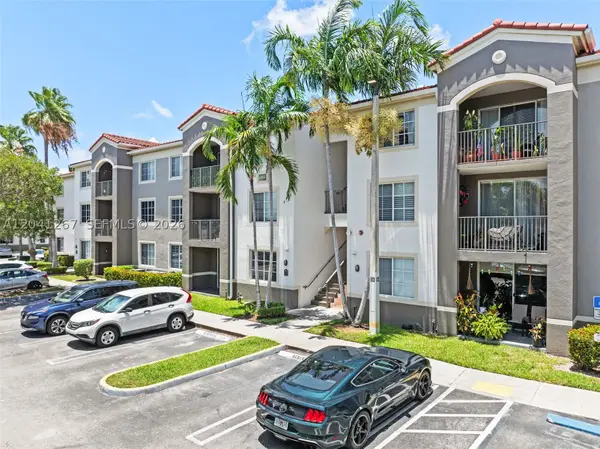 6861 SW 44th St #202, Miami, FL 33155