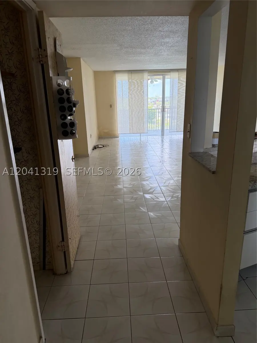 1750 NE 191st St #627-4, Miami, FL 33179 - #3