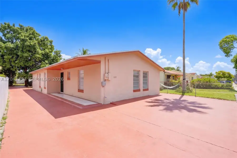 3210 NW 19th St, Miami, FL 33125 - #3