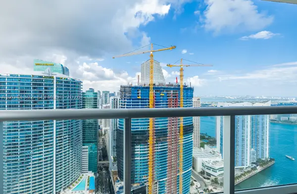 475 Brickell Ave #4715, Miami, FL 33131