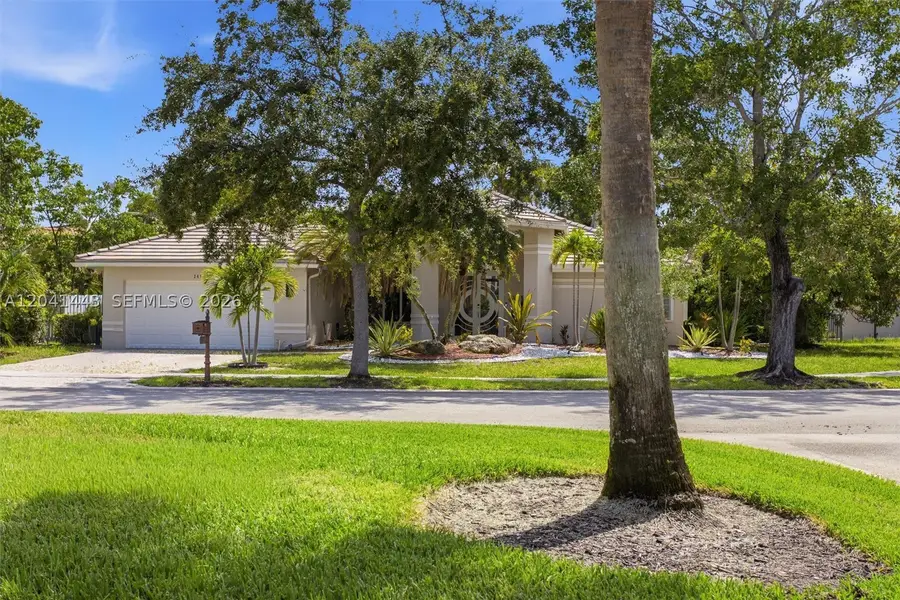 241 Fairmont Way, Weston, FL 33326 - #2