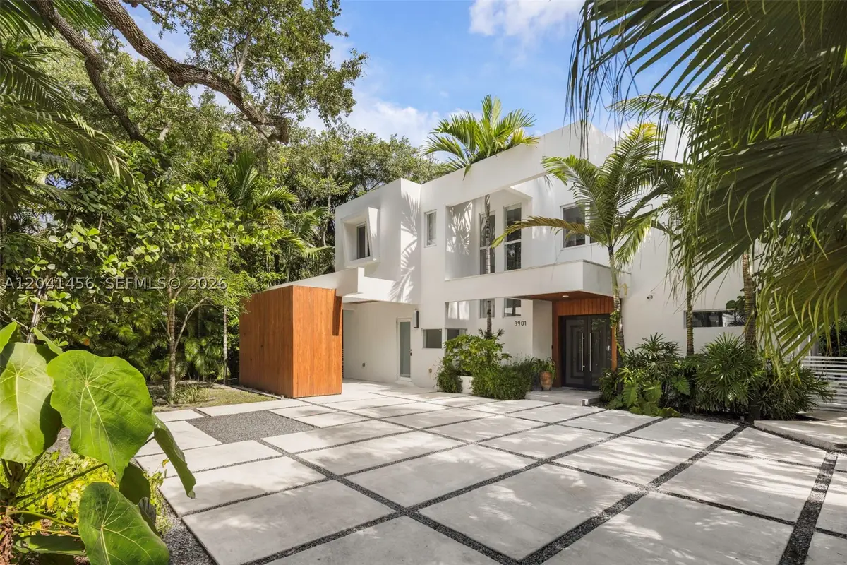 3901 Kumquat Ave, Miami, FL 33133 - #1