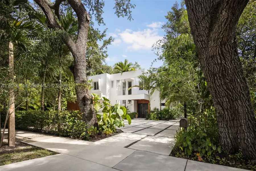3901 Kumquat Ave, Miami, FL 33133 - #2