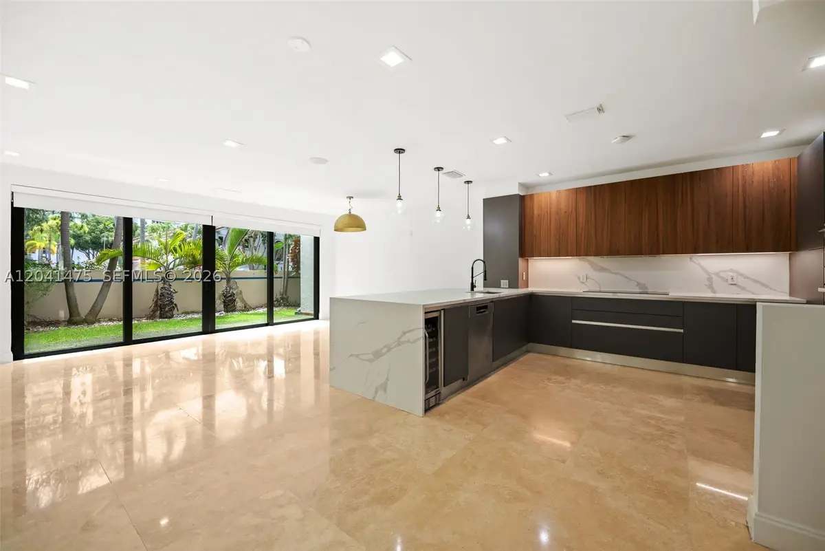 21387 Marina Cove Cir #12-F, Aventura, FL 33180 - #1