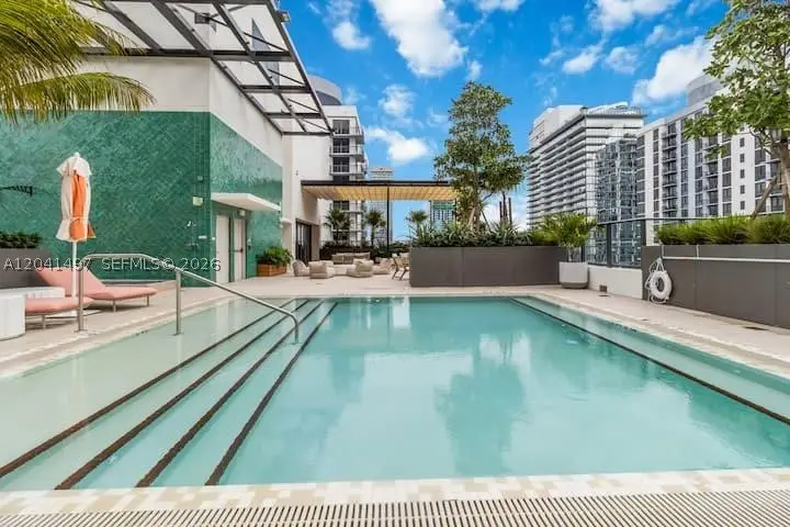 11 NE 6th St #807, Miami, FL 33132 - #2